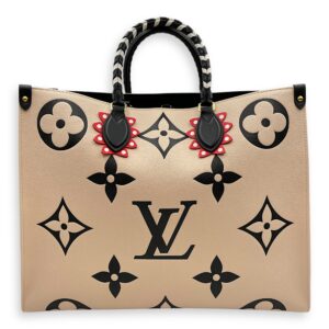 Crafty Onthego GM Cream Shoulder Bag in Coated Canvas, Gold hardware