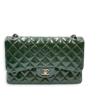 Classic Double Flap Jumbo Green Shoulder Bag in Patent Leather, Silver hardware