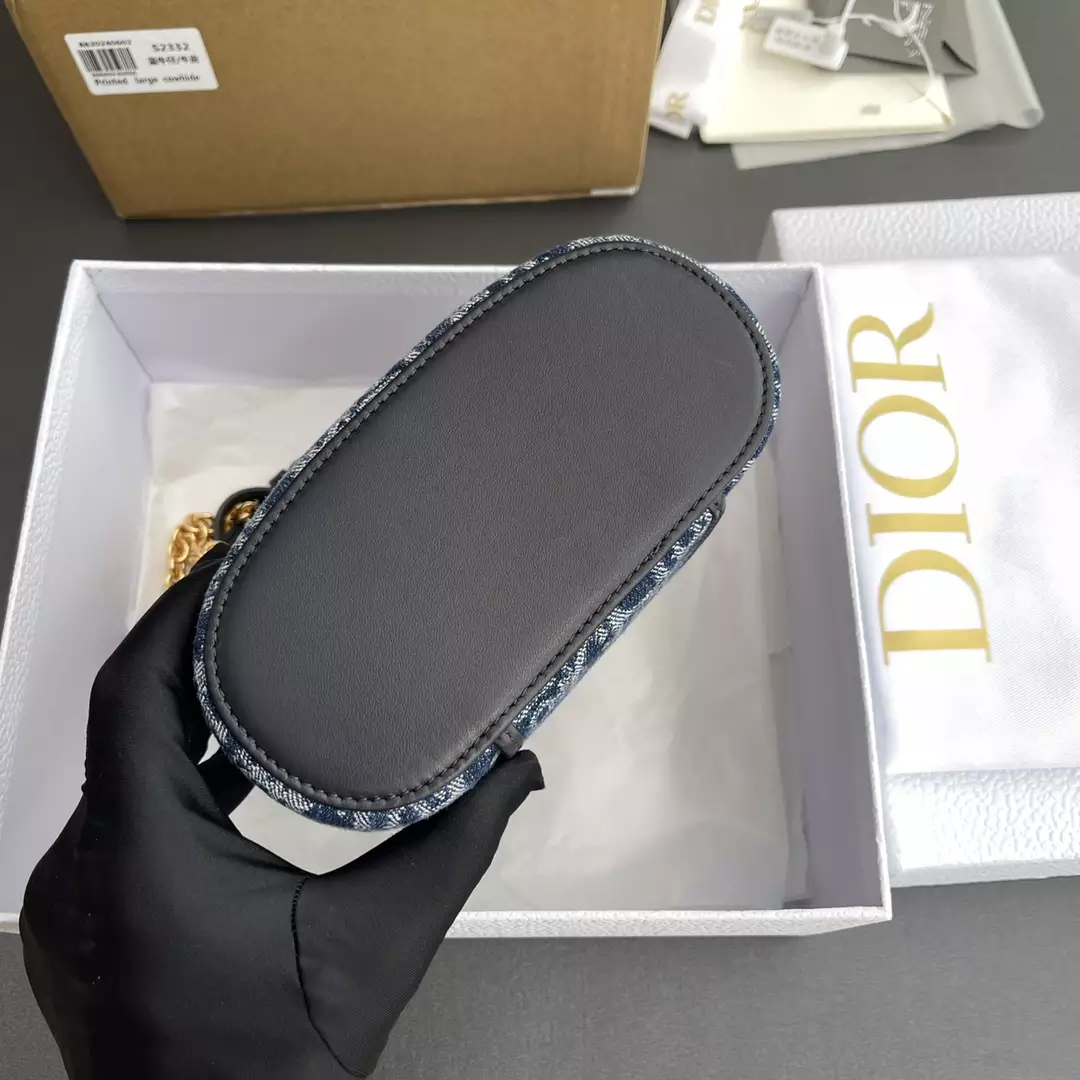 30 Montaigne Mini Vanity Case Blue Denim Dior Oblique Jacquard - Image 8