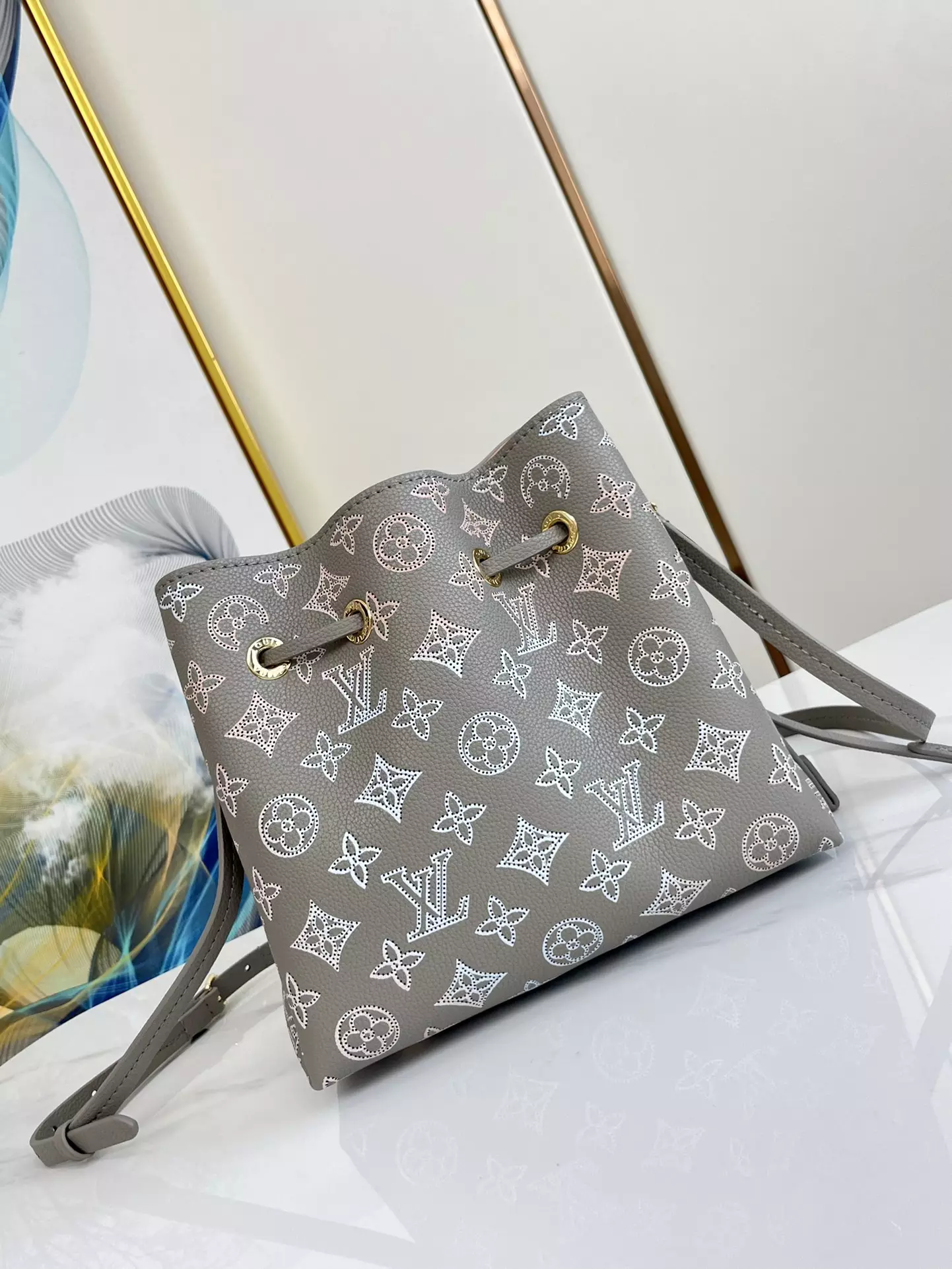 Bella Bucket Bag Gray Mahina Calfskin - Repbags.is - Image 5