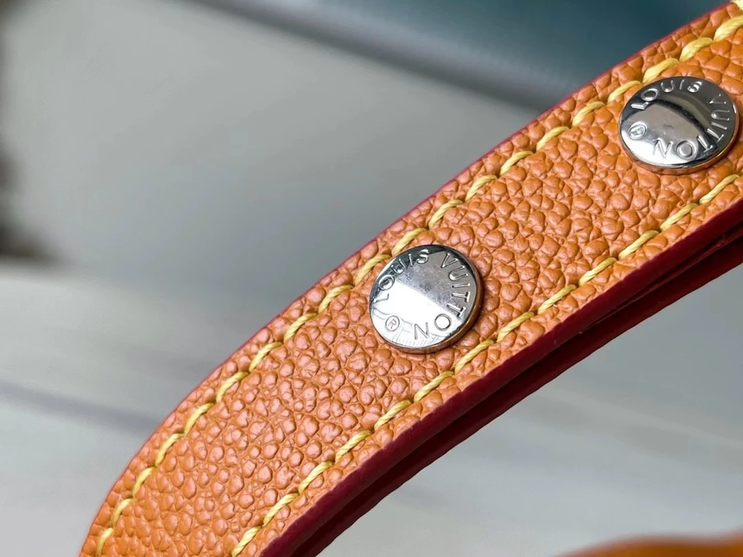 Buci Epi Leather Bag - LB274 - Image 6