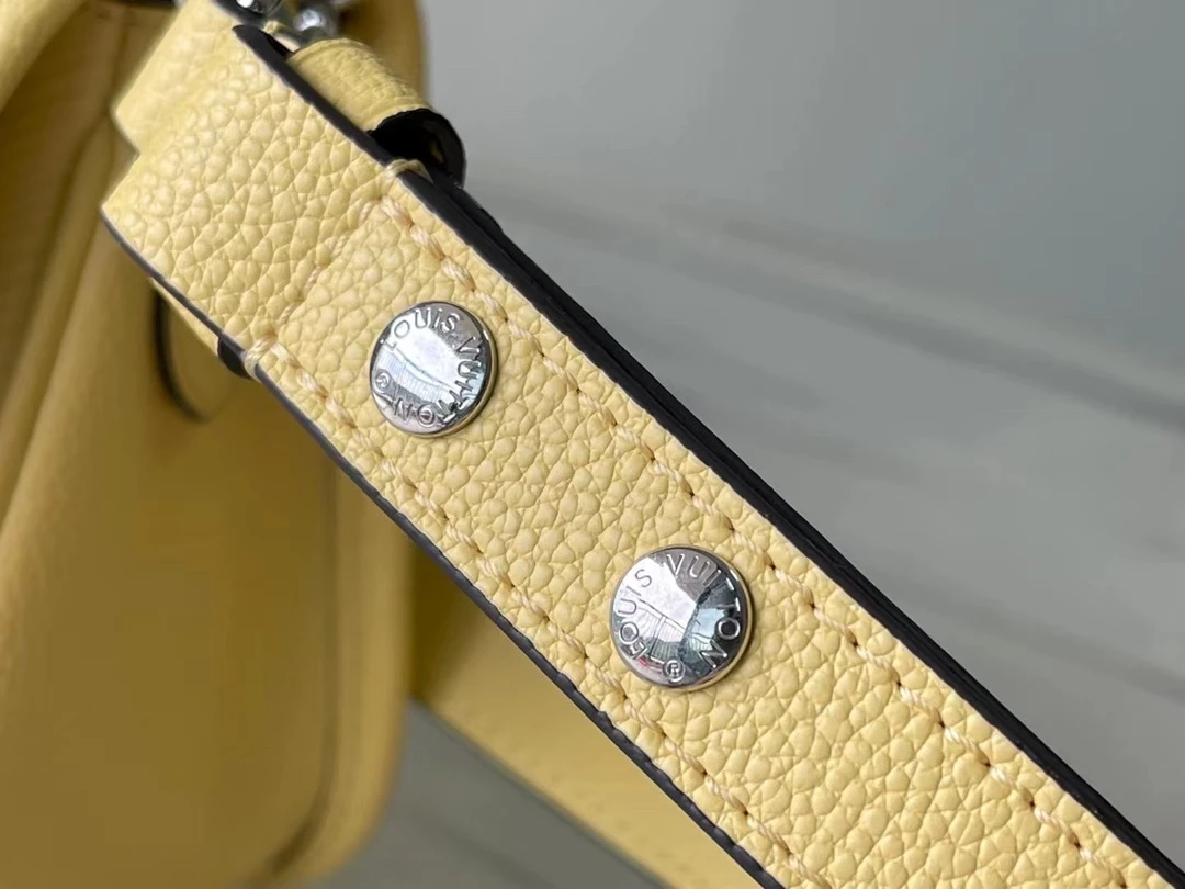 Buci Epi Leather Bag - LB275 - Image 9