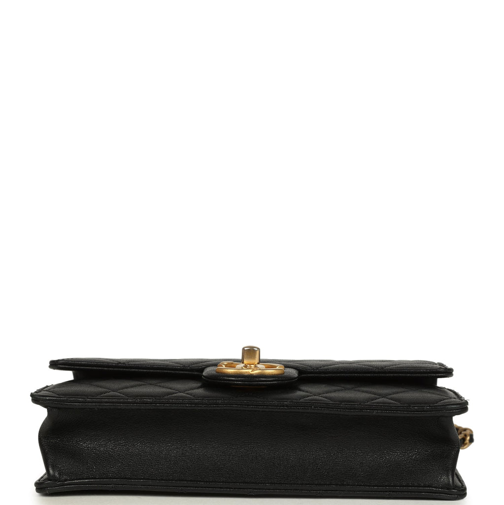 Pre-owned Chanel Small Chic Pearls Flap Bag Black Goatskin Antique Gold Hardware - Image 7