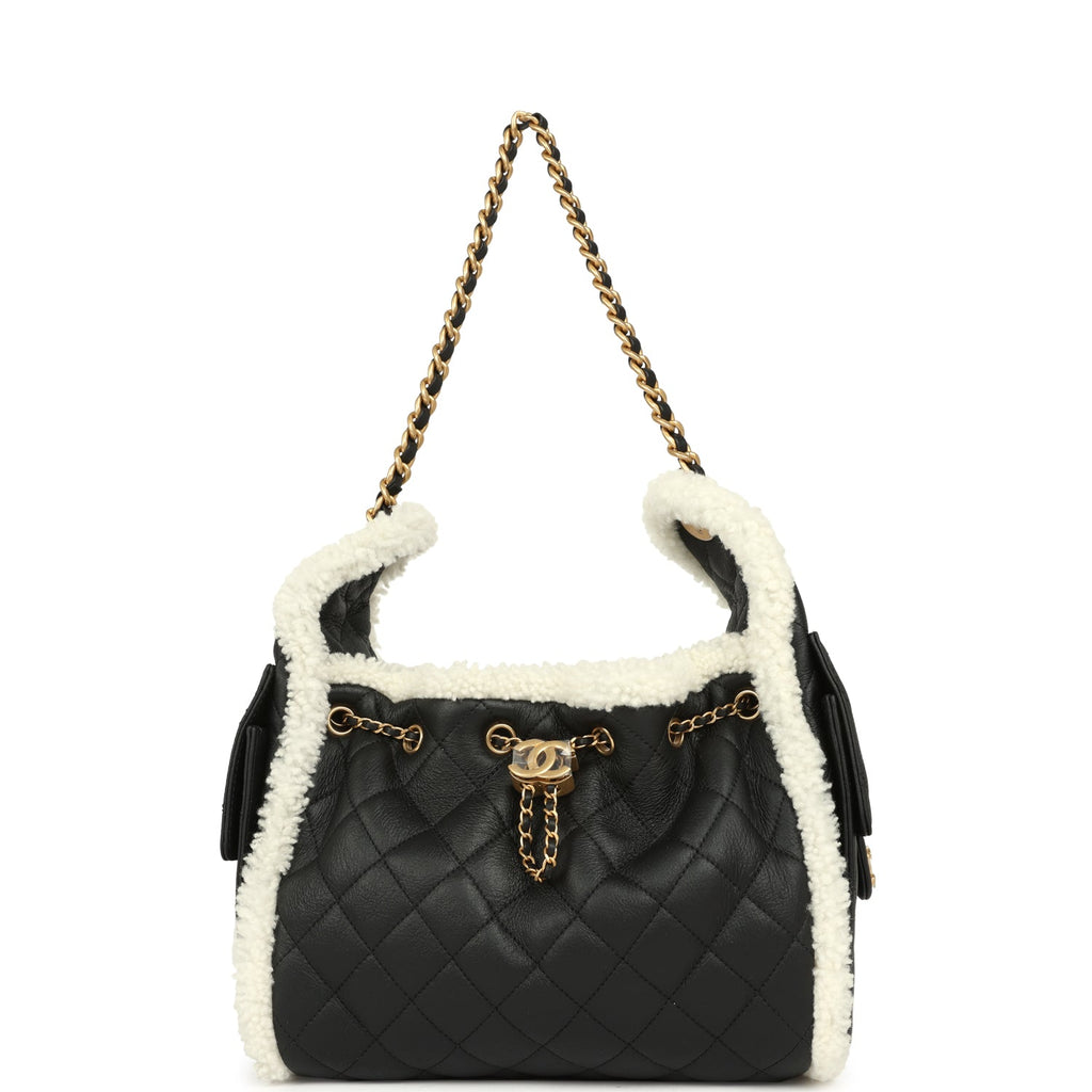 Chanel Small 25 Hobo Bag Black Crumpled Sheepskin and White Shearling Antique Gold Hardware - Image 8