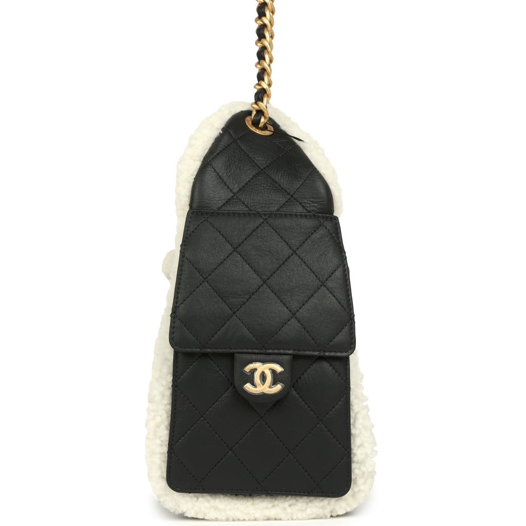 Chanel Small 25 Hobo Bag Black Crumpled Sheepskin and White Shearling Antique Gold Hardware - Image 4
