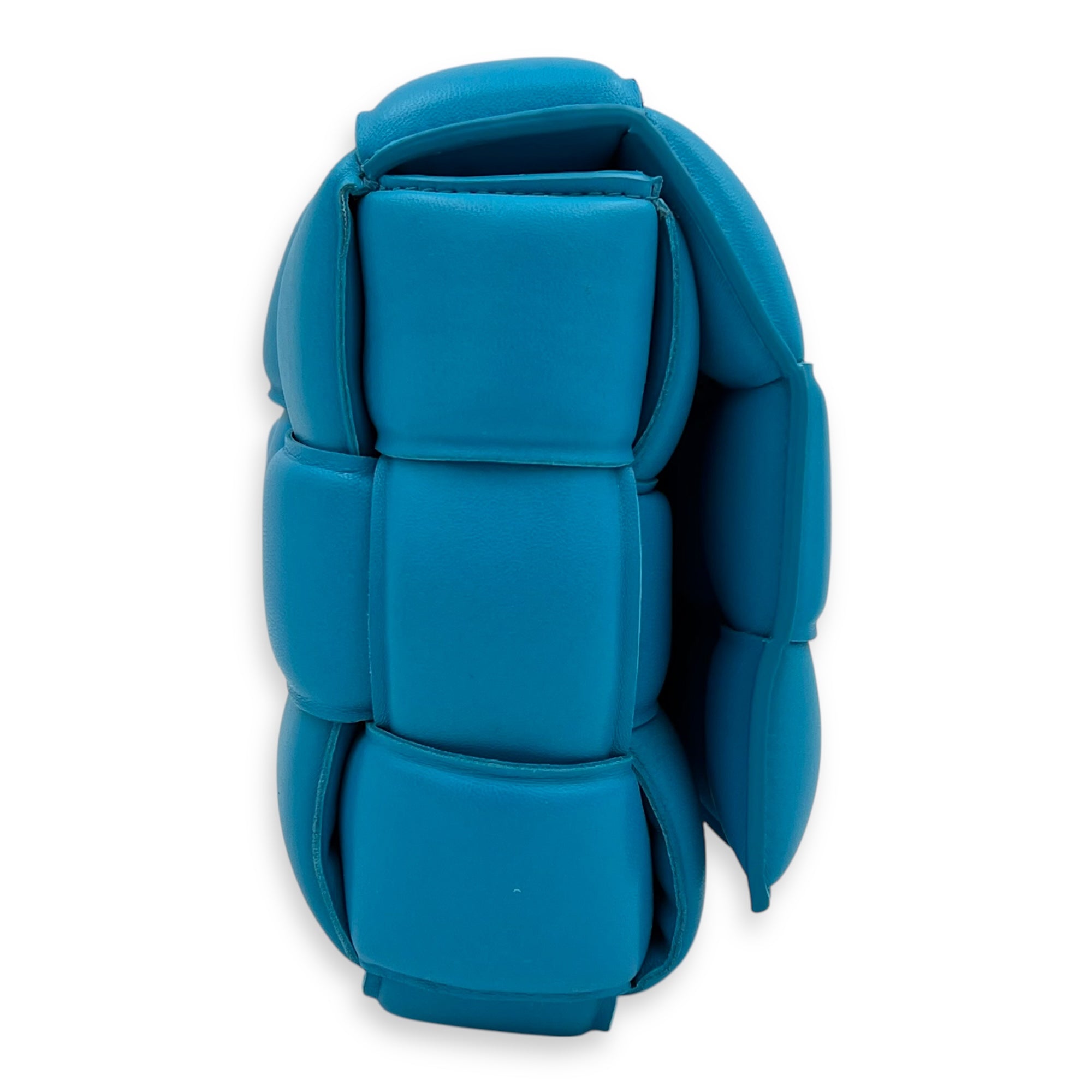 Padded Cassette Shoulder Bag Blue in Lambskin, Gold hardware - Image 4