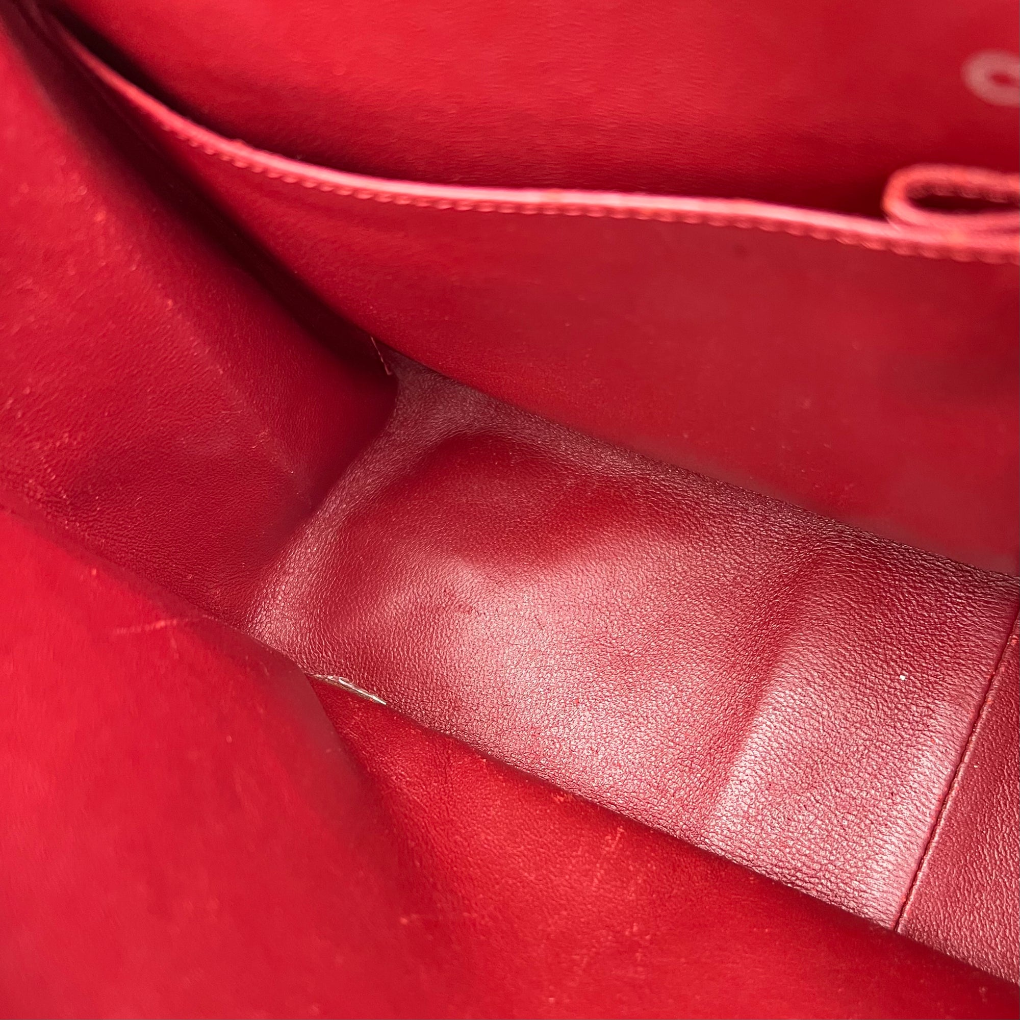 2.55 Shoulder Bag Red in Caviar Leather, Ruthenium hardware - Image 18