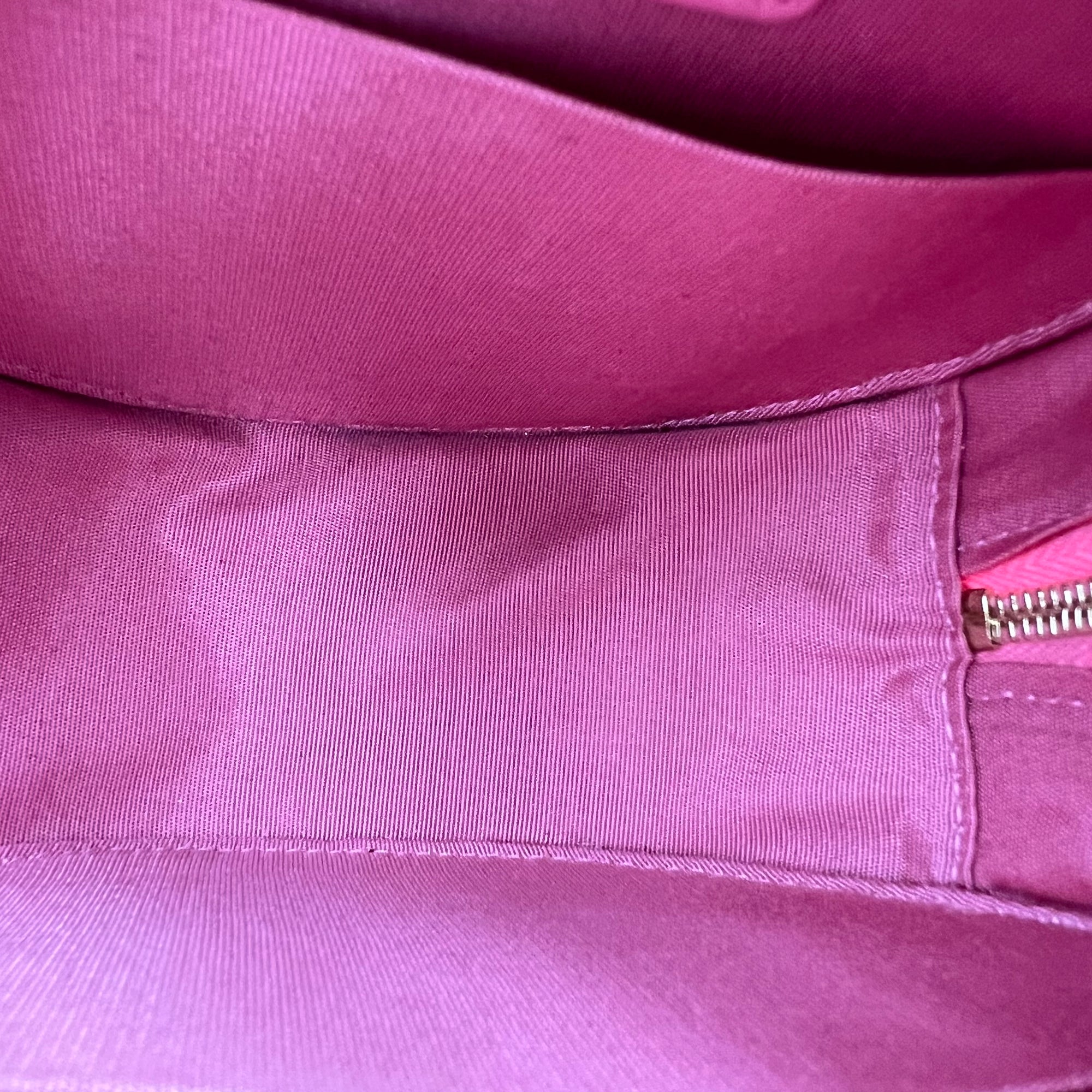 CC Round Crossbody Bag Pink in Lambskin, Gold hardware - Image 12