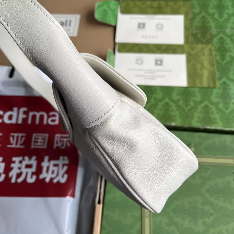 GG Aphrodite Small Shoulder Bag - Image 7