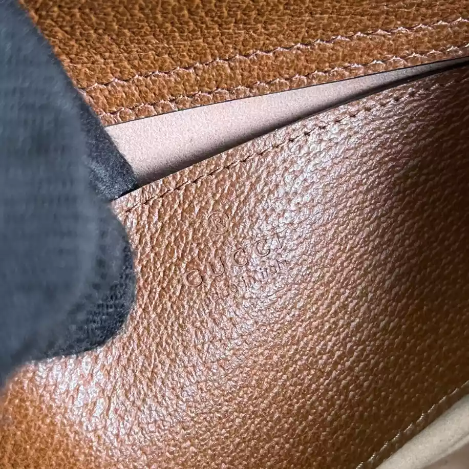 Gucci Diana Small Shoulder Bag - Image 7