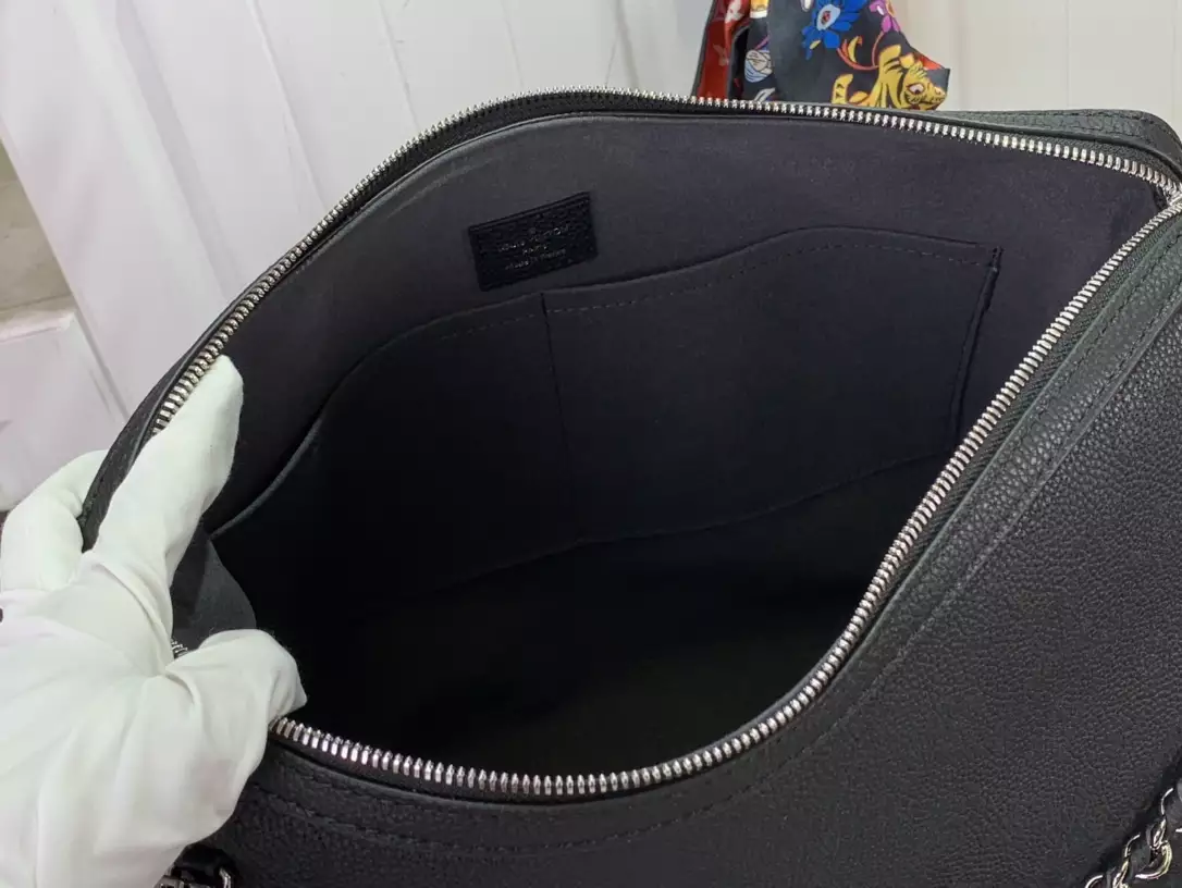 Hand It All MM Black Mahina Calfskin - Repbags.ru - Image 10