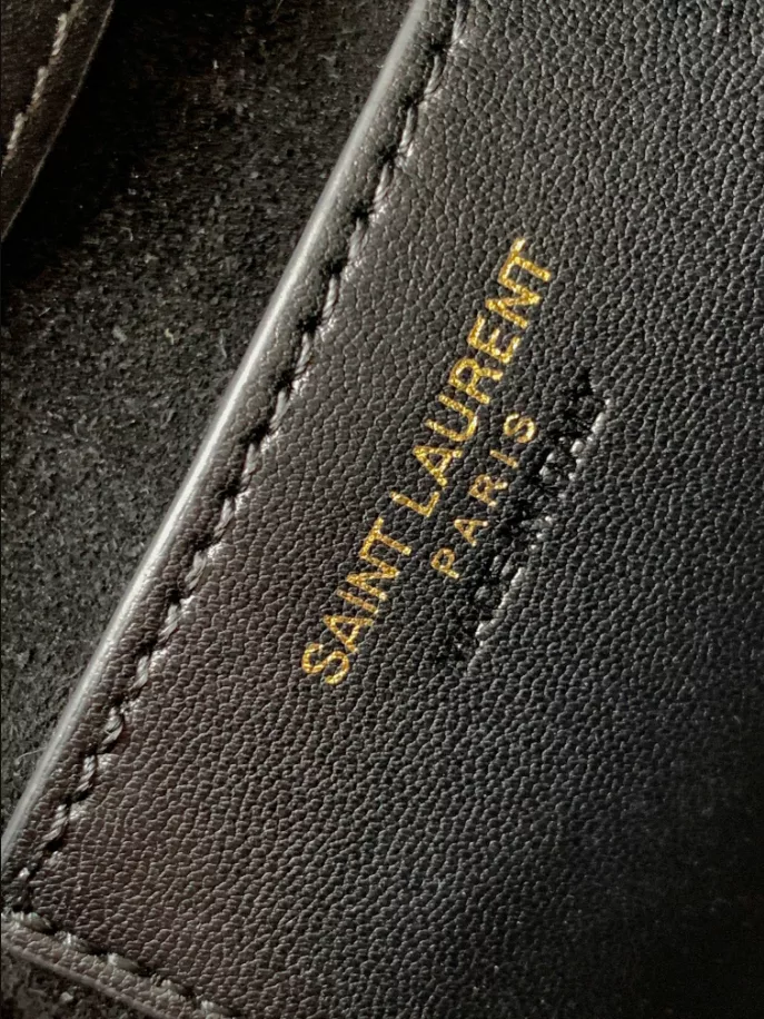 LE 5 À 7 Vertical in Smooth Leather bag - Image 6