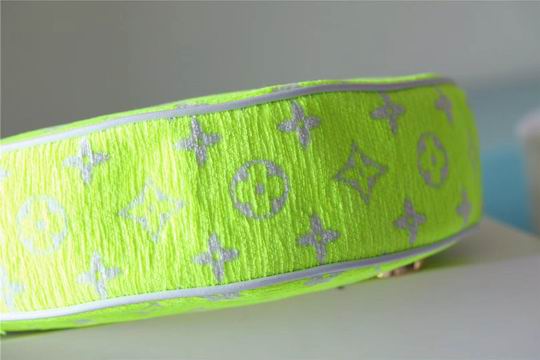 Louis Vuitton Loop Yellow Monogram jacquard - Image 6