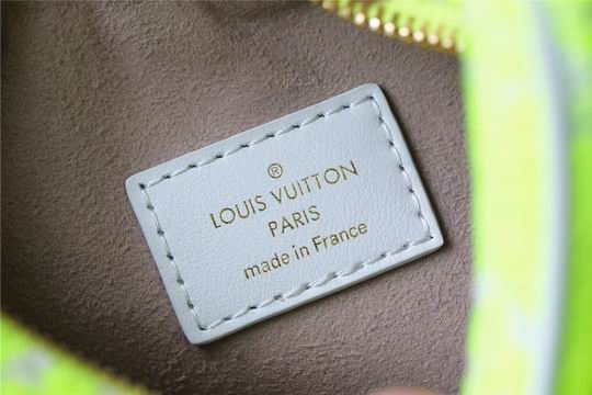 Louis Vuitton Loop Yellow Monogram jacquard - Image 9