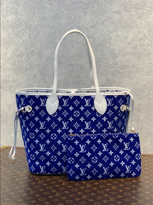 Louis Vuitton Neverfull MM Tote Bag - Image 3
