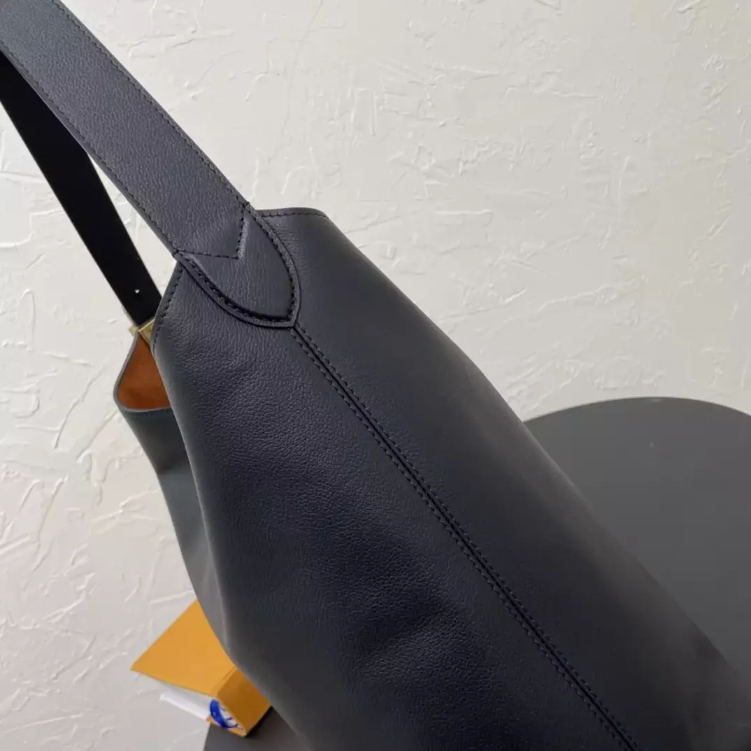 Low Key Hobo MM Black Grained Calfskin - Repbags.ru - Image 5