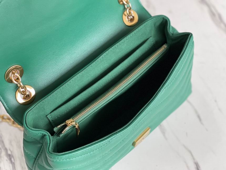 New Wave Chain Bag Emerald Green - Image 11