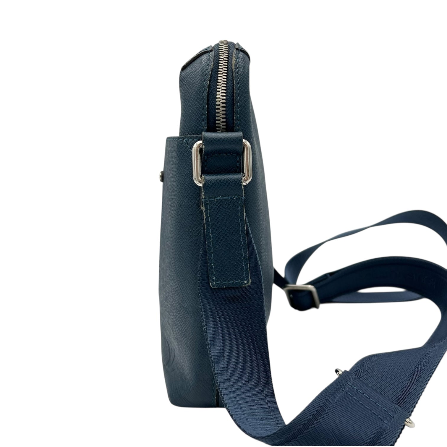 Grigori Messenger PM Blue in Taiga Leather, Silver hardware - Image 4