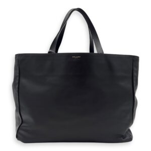Shopper Black Tote Bag in Calfskin, Gold hardware