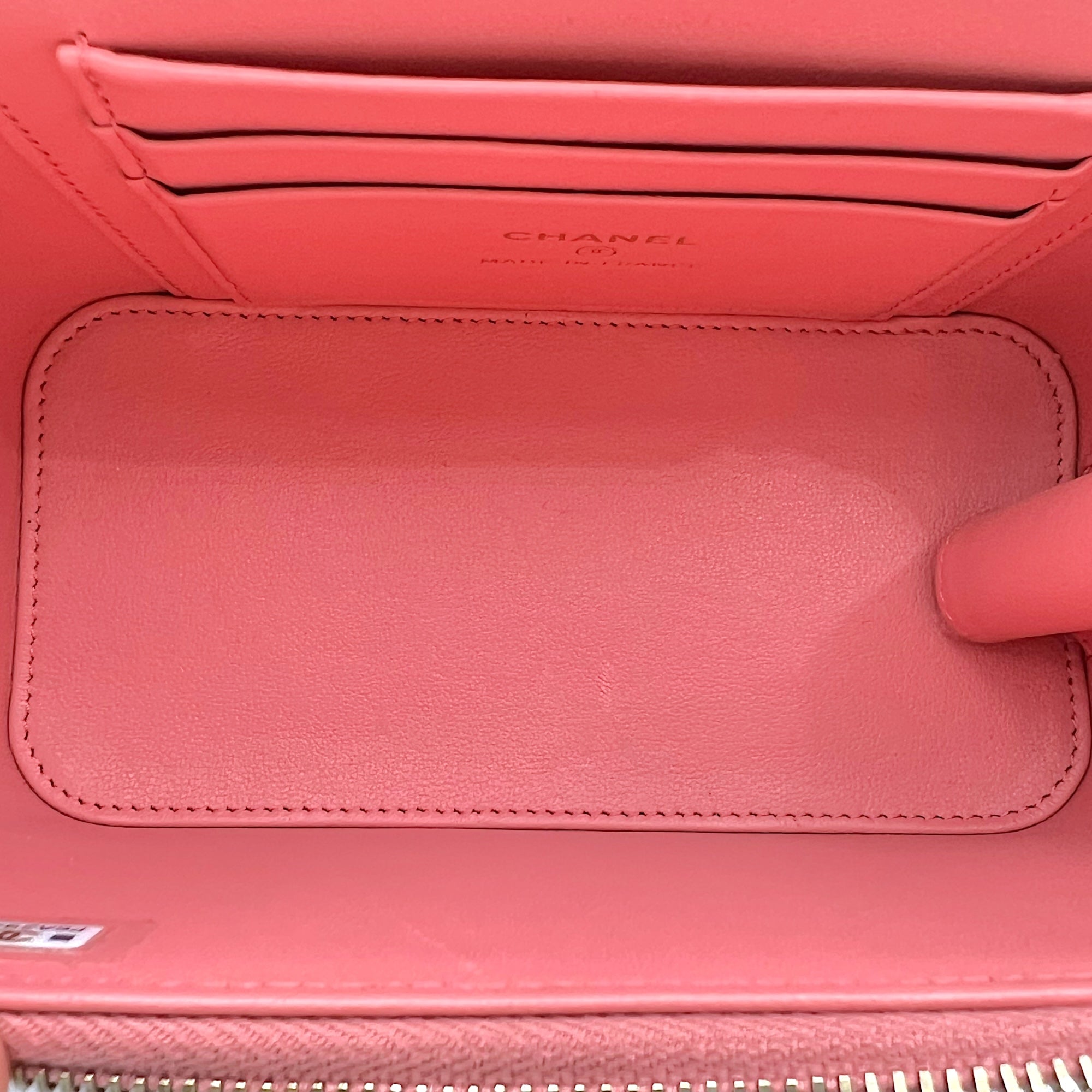 Vanity Top Handle Bag Pink in Lambskin, Gold hardware - Image 7