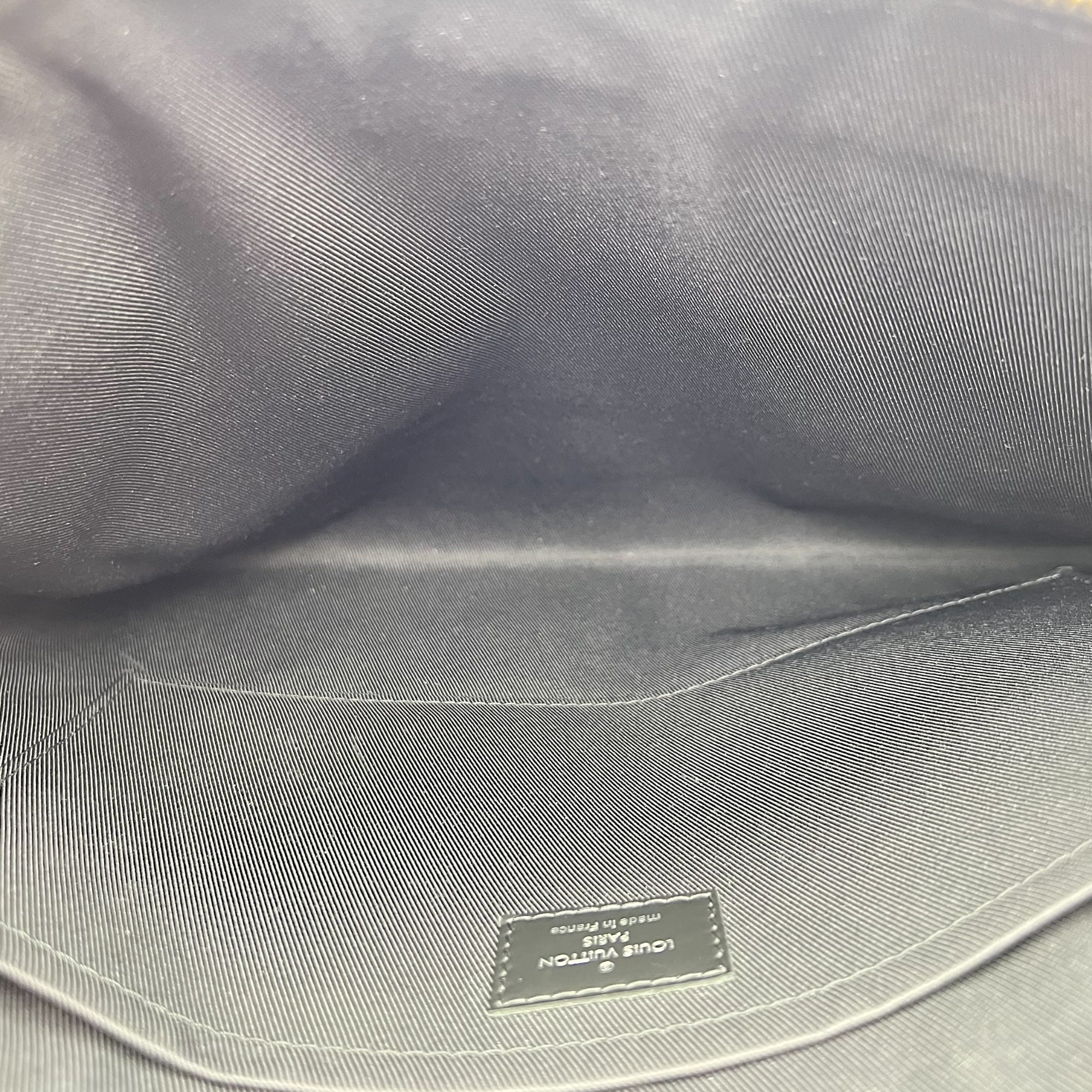 Discovery Pouch Grey in Monogram Coated Canvas, Silver hardware - Image 7