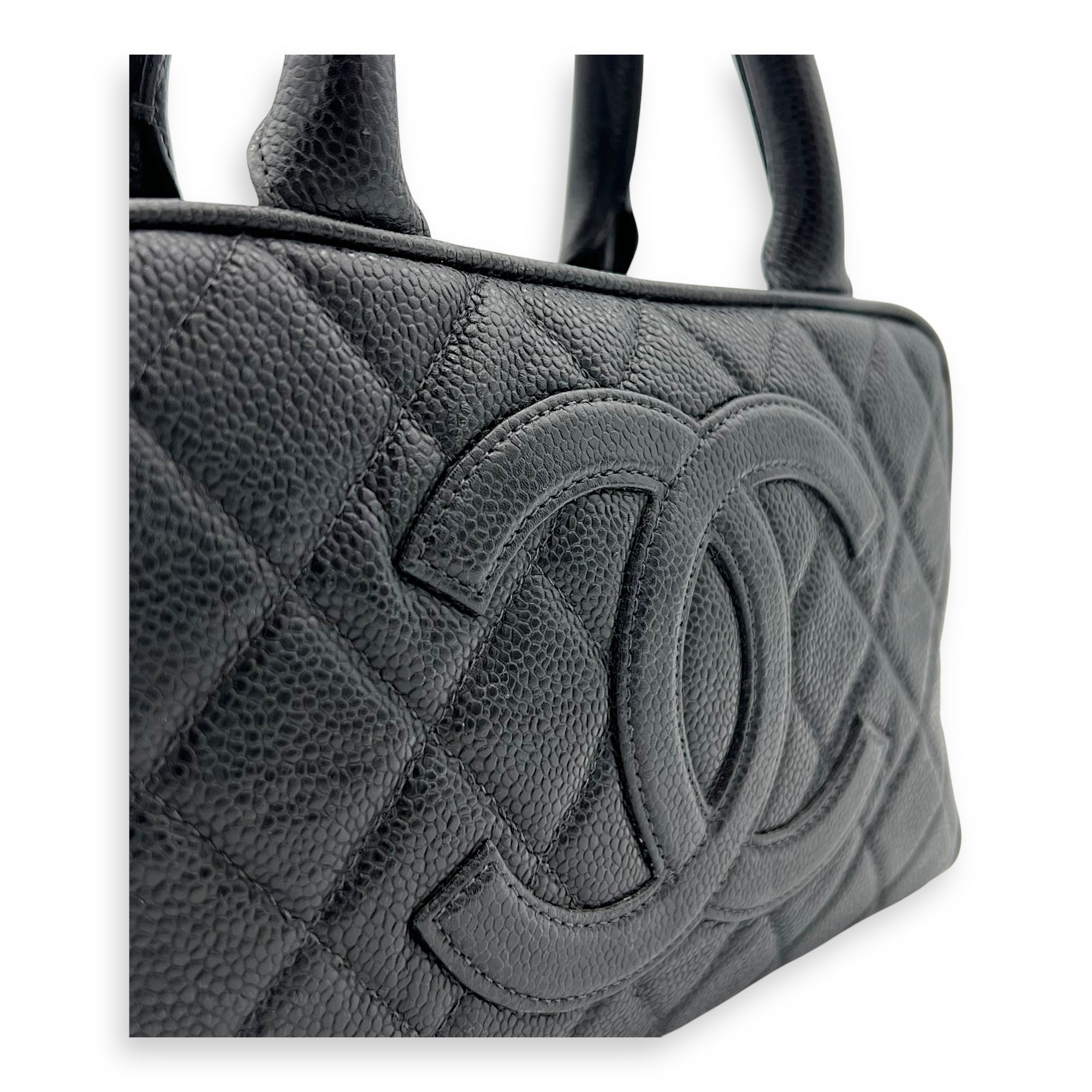 Vintage Top Handle Bag Black in Caviar Leather, Gold hardware - Image 8