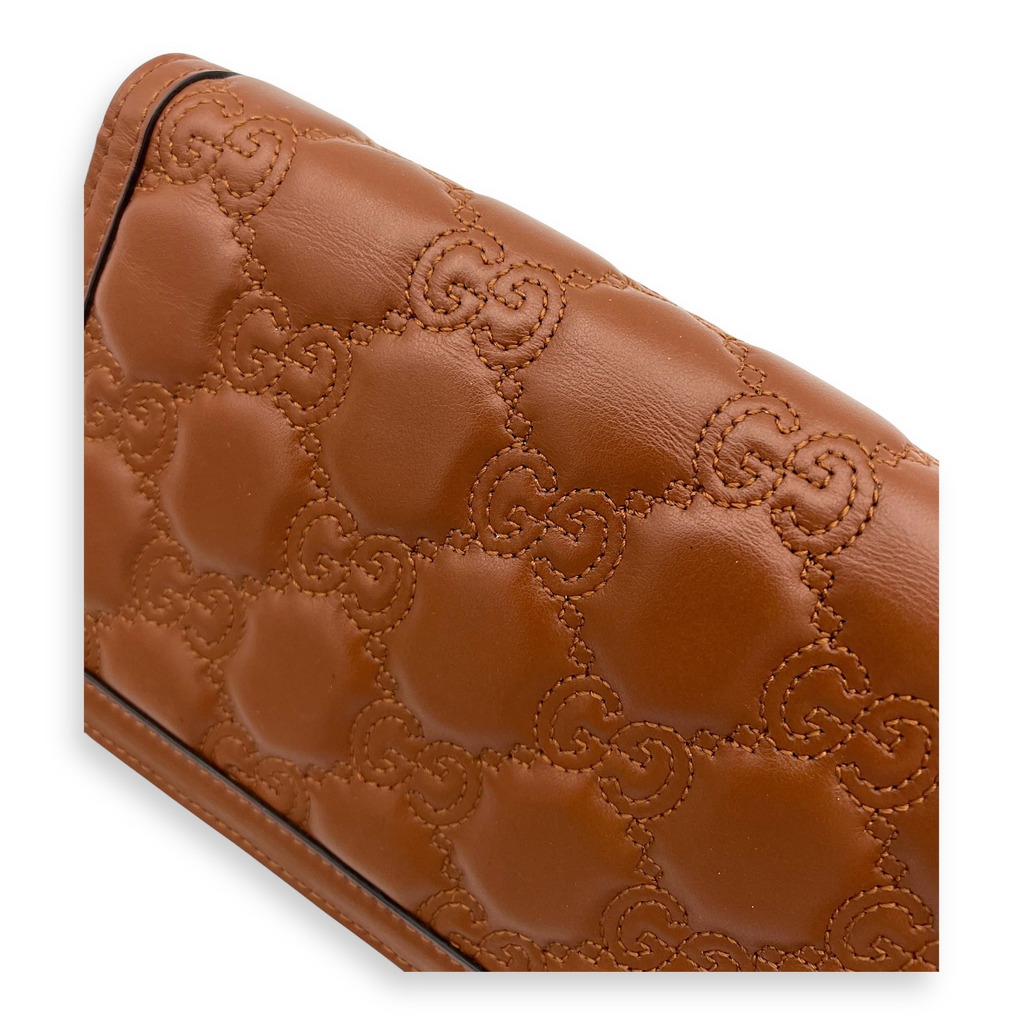 Matelassé Wallet On Chain Brown in Calfskin, Gold hardware - Image 12