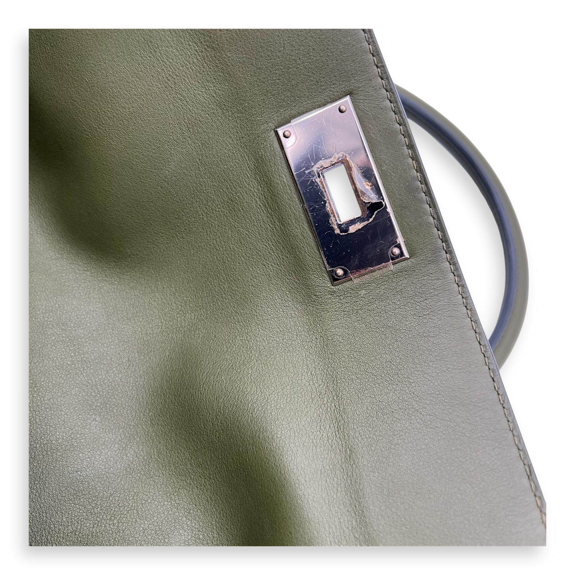 Toolbox 26 Vert Anglais Top Handle Bag in Swift, Palladium hardware - Image 9