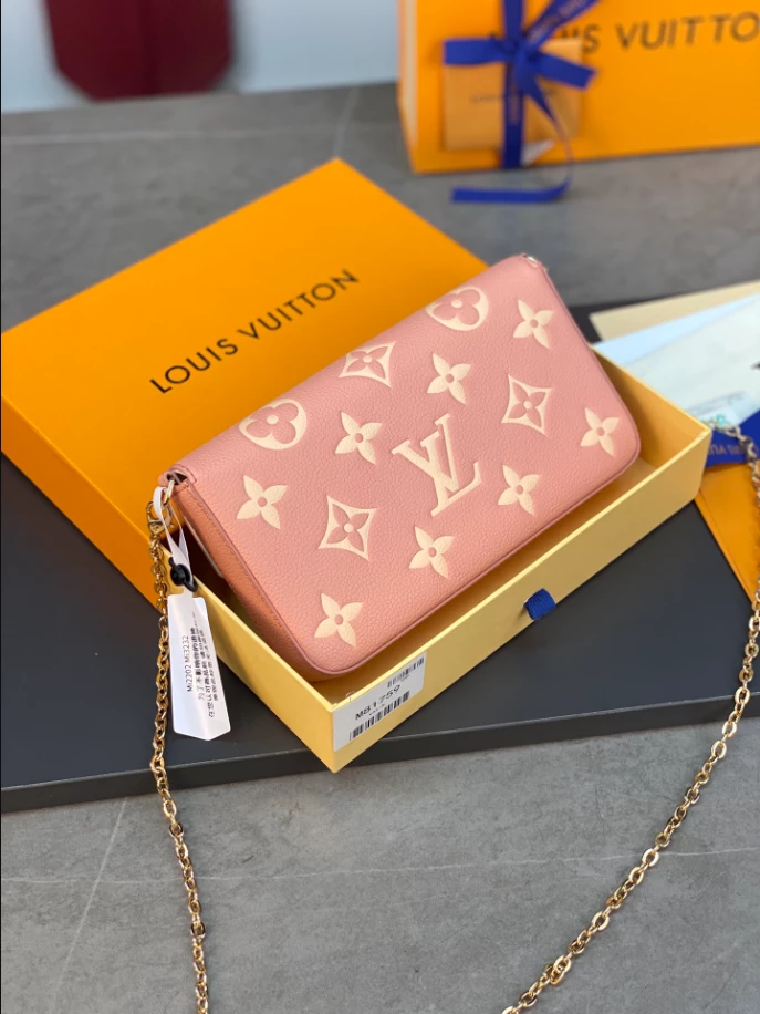 Pochette Félicie Monogram Empreinte Leather - LB257 - Image 4