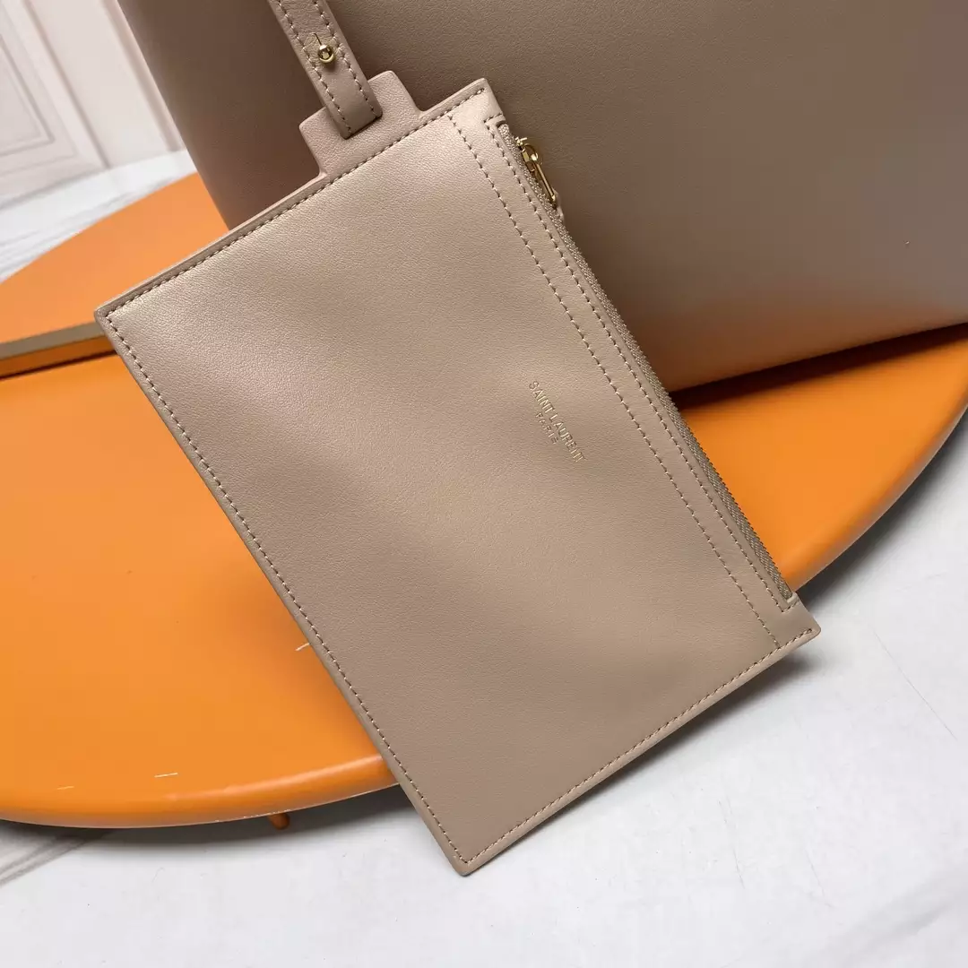 Shopping Saint Laurent in Dark Beige Leather - Repbags.ru - Image 5