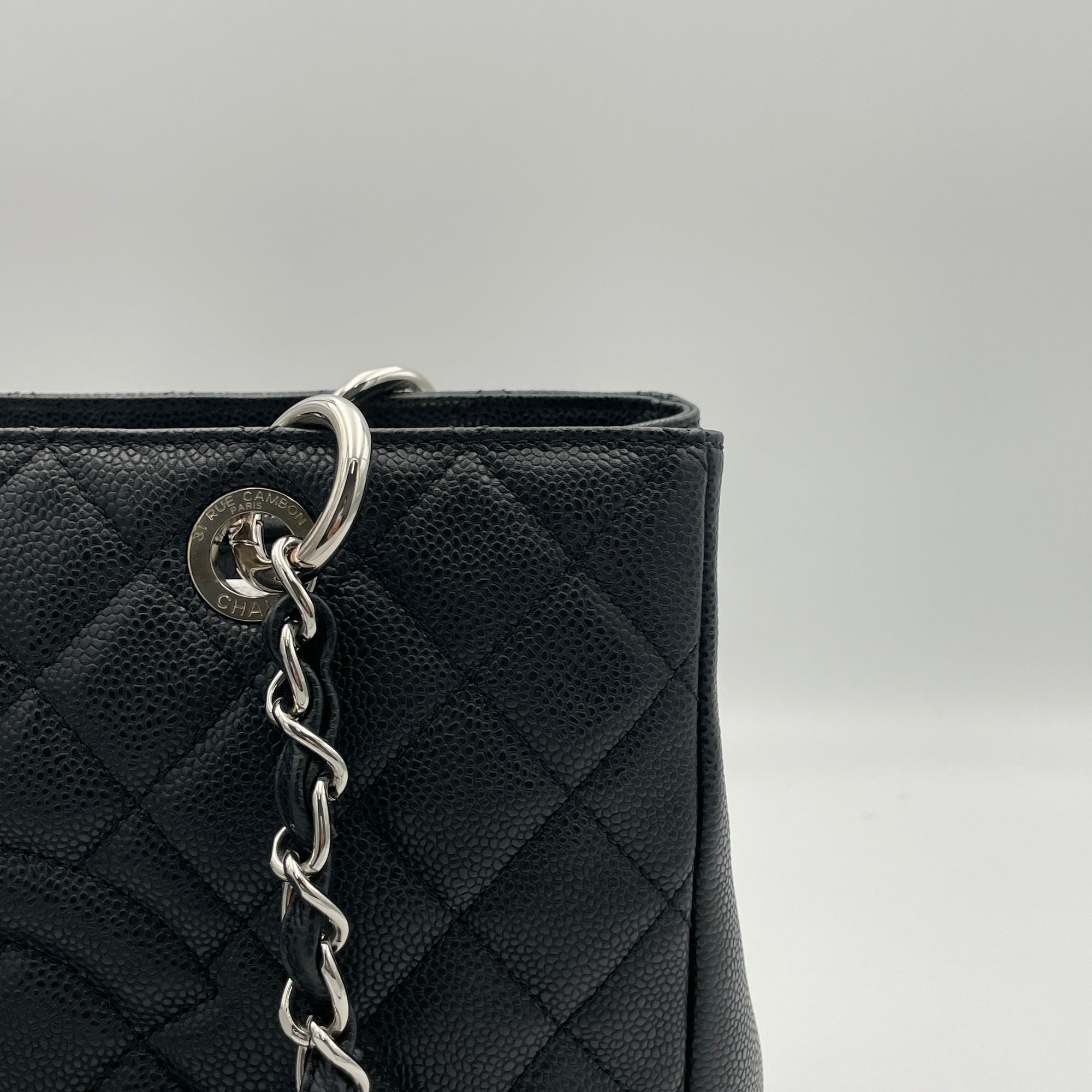 GST Grand Shopping Black Tote Bag in Caviar Leather, Silver hardware - Image 10