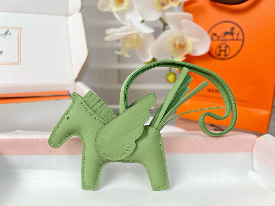 Hermes Rodeo Pegase PM Bag Charm in Vert Cypres Milo Lambskin - Image 3