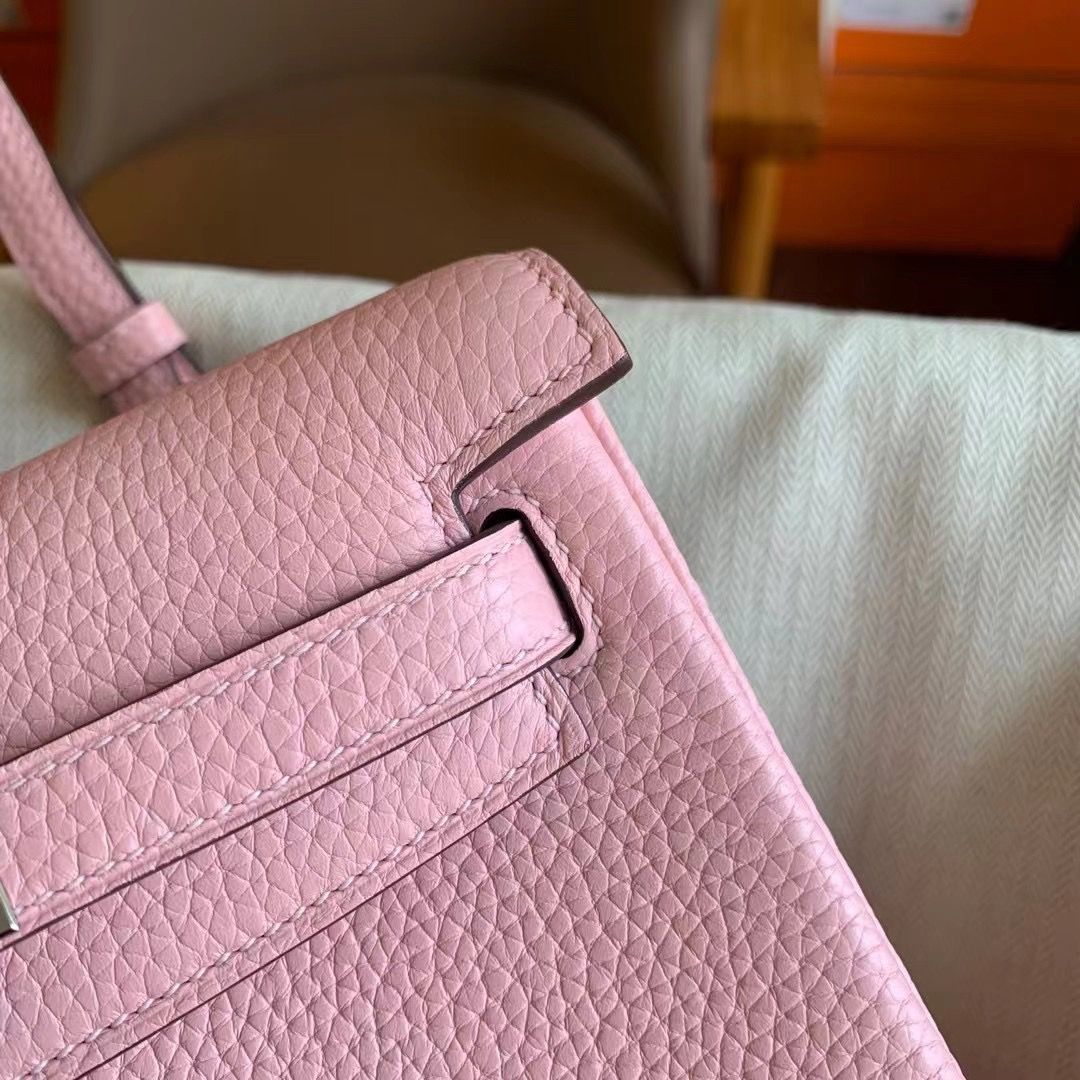 Hermes Kelly Ado Backpack in Rose Sakura Clemence Leather - Image 9