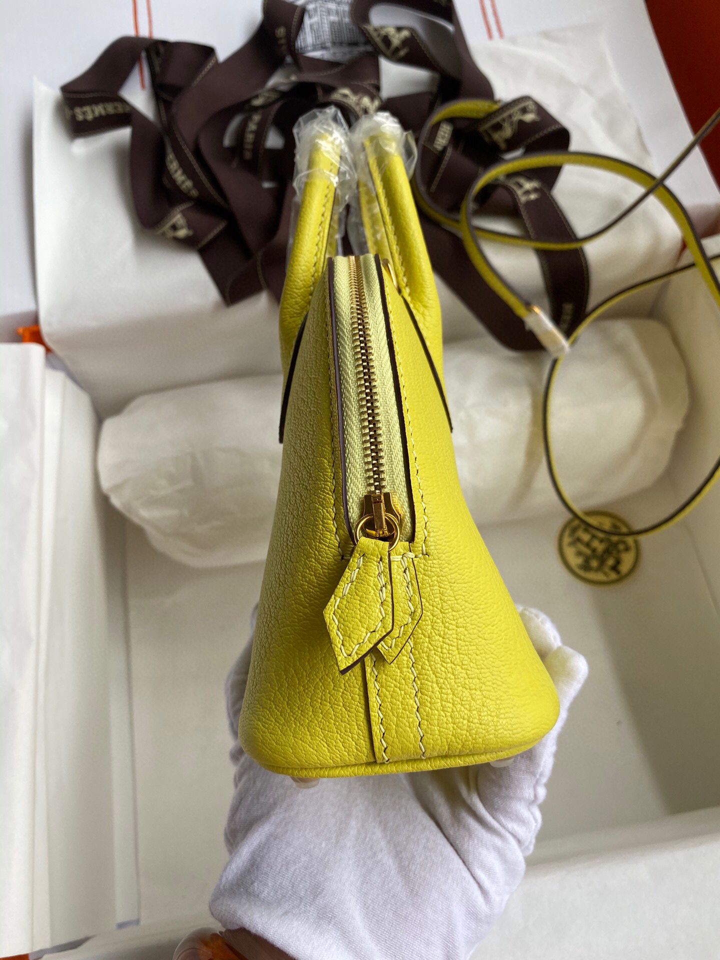 Hermes Bolide 1923 Mini Handmade Bag In Lime Chevre Mysore Leather - Image 4