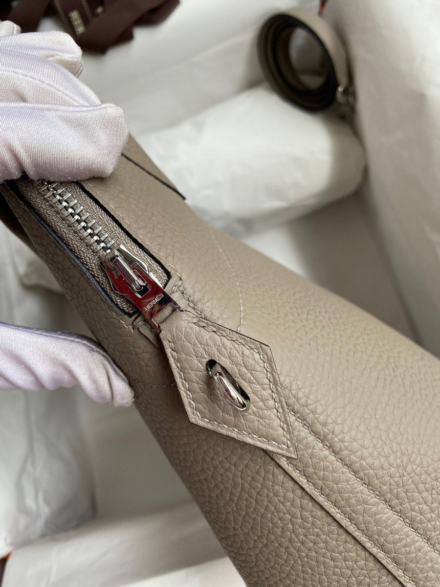 Hermes Bolide 1923 31 Handmade Bag In Gris Asphalt Clemence Leather - Image 7