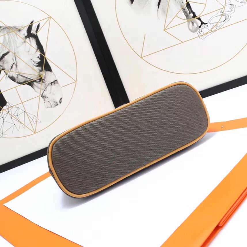 Hermes Medium Bolide Travel Case In Taupe Cotton - Image 5