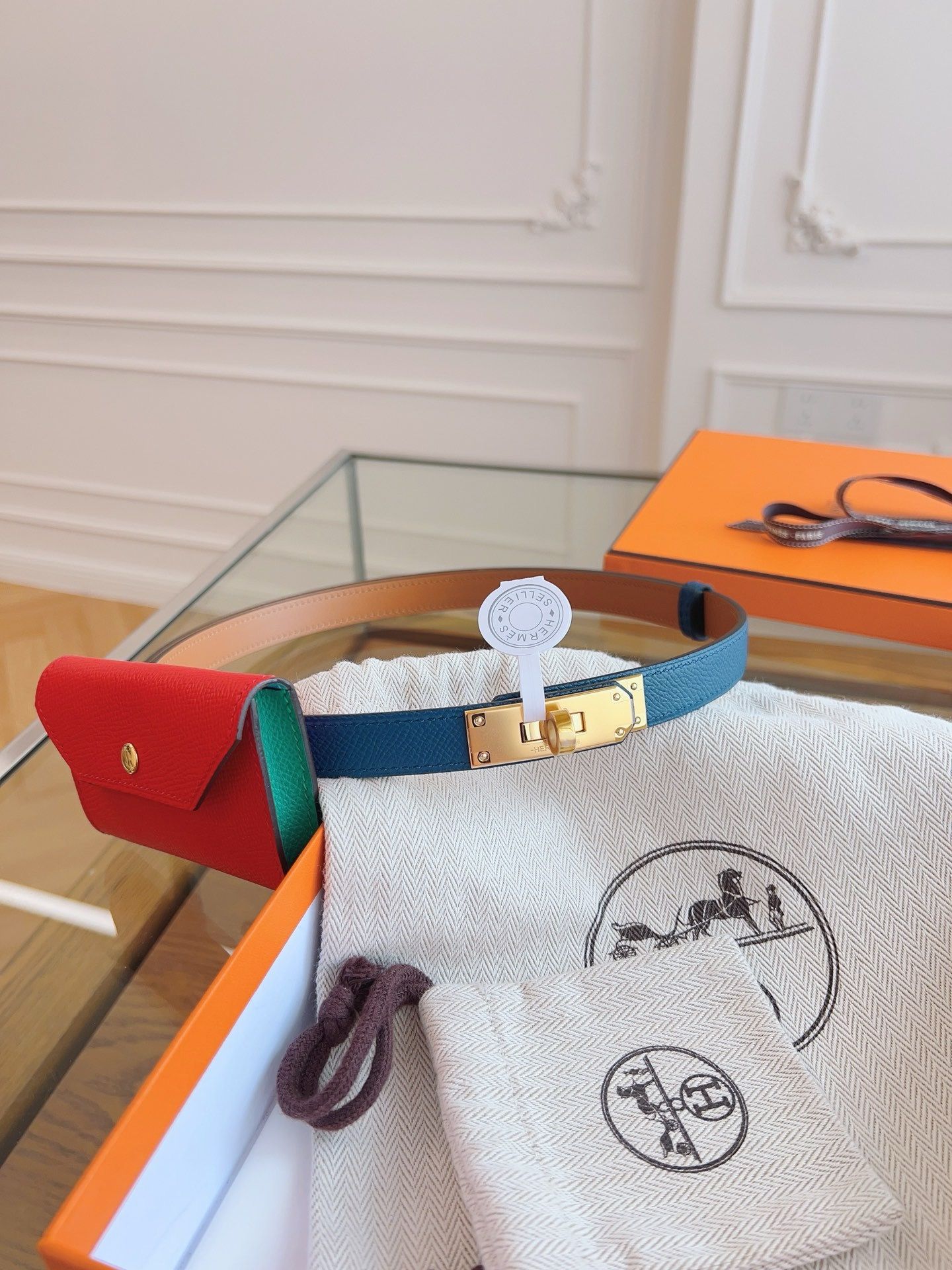 Hermes Kelly Pocket 18 Belt in Cobalt and Red Epsom Calfkin - Image 3