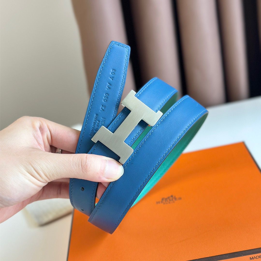 Hermes Mini Constance 24mm Belt in Green Epsom Leather and Blue Swift Leather - Image 5