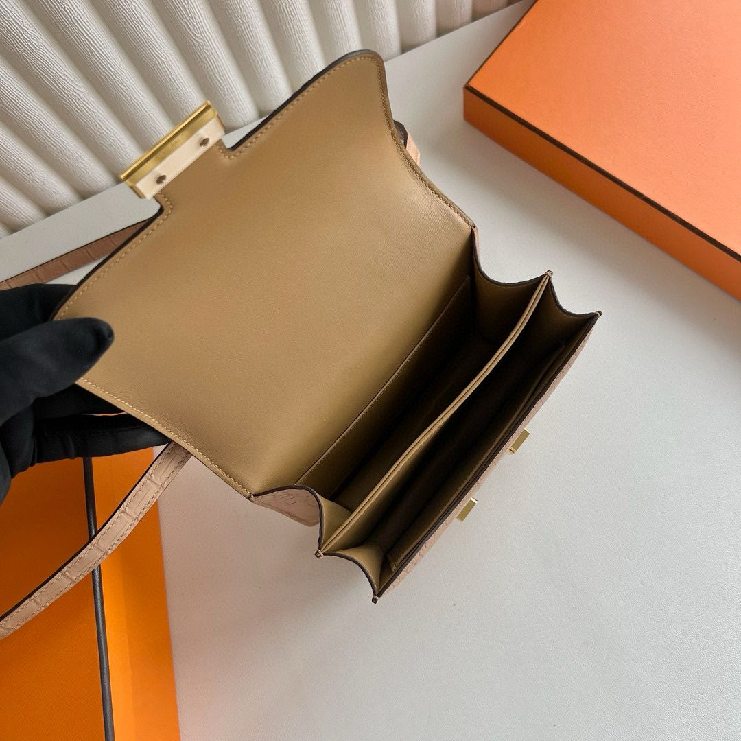 Hermes Constance 18 Handmade Bag in Chai Matte Alligator Leather - Image 4