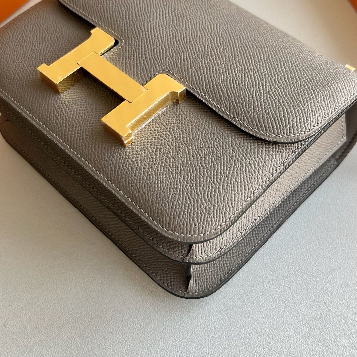 Hermes Constance 18 Handmade Bag in Gris Asphalt Epsom Calfskin - Image 5