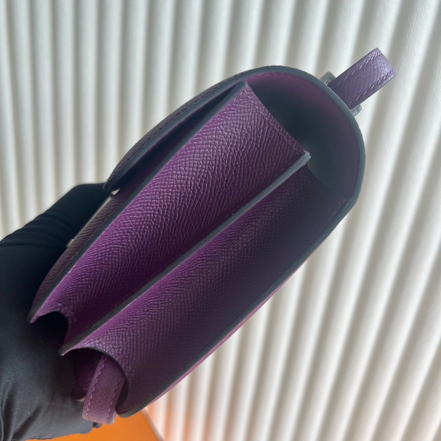 Hermes Constance 18 Handmade Bag in Raisin Epsom Calfskin - Image 4