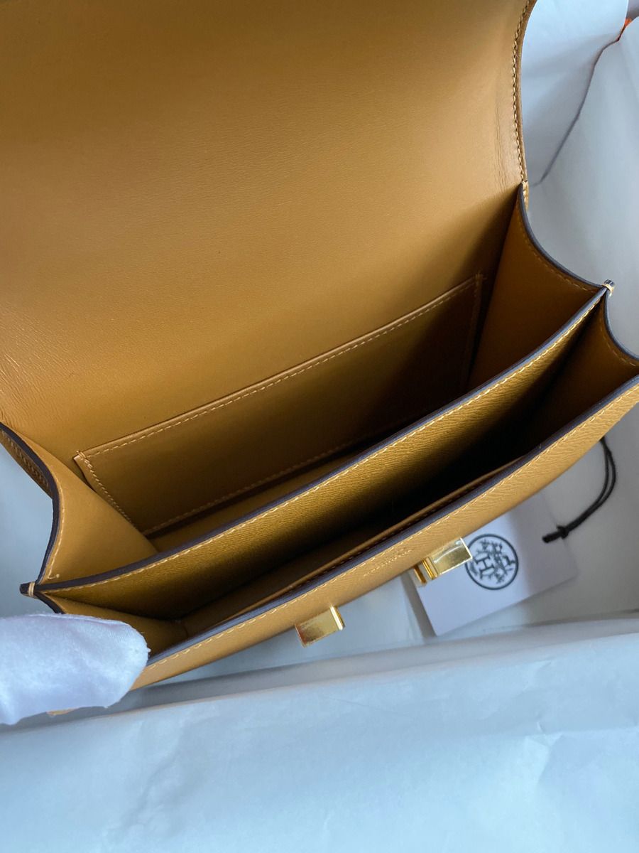 Hermes Constance 18 Handmade Bag In Sesame Epsom Calfskin - Image 7