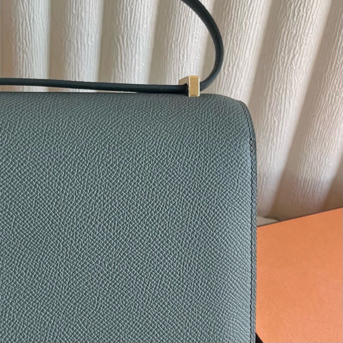 Hermes Constance 18 Handmade Bag in Vert Amande Epsom Calfskin - Image 9