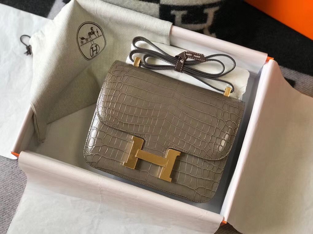 Hermes Constance 24cm Bag In Taupe Embossed Crocodile - Image 4