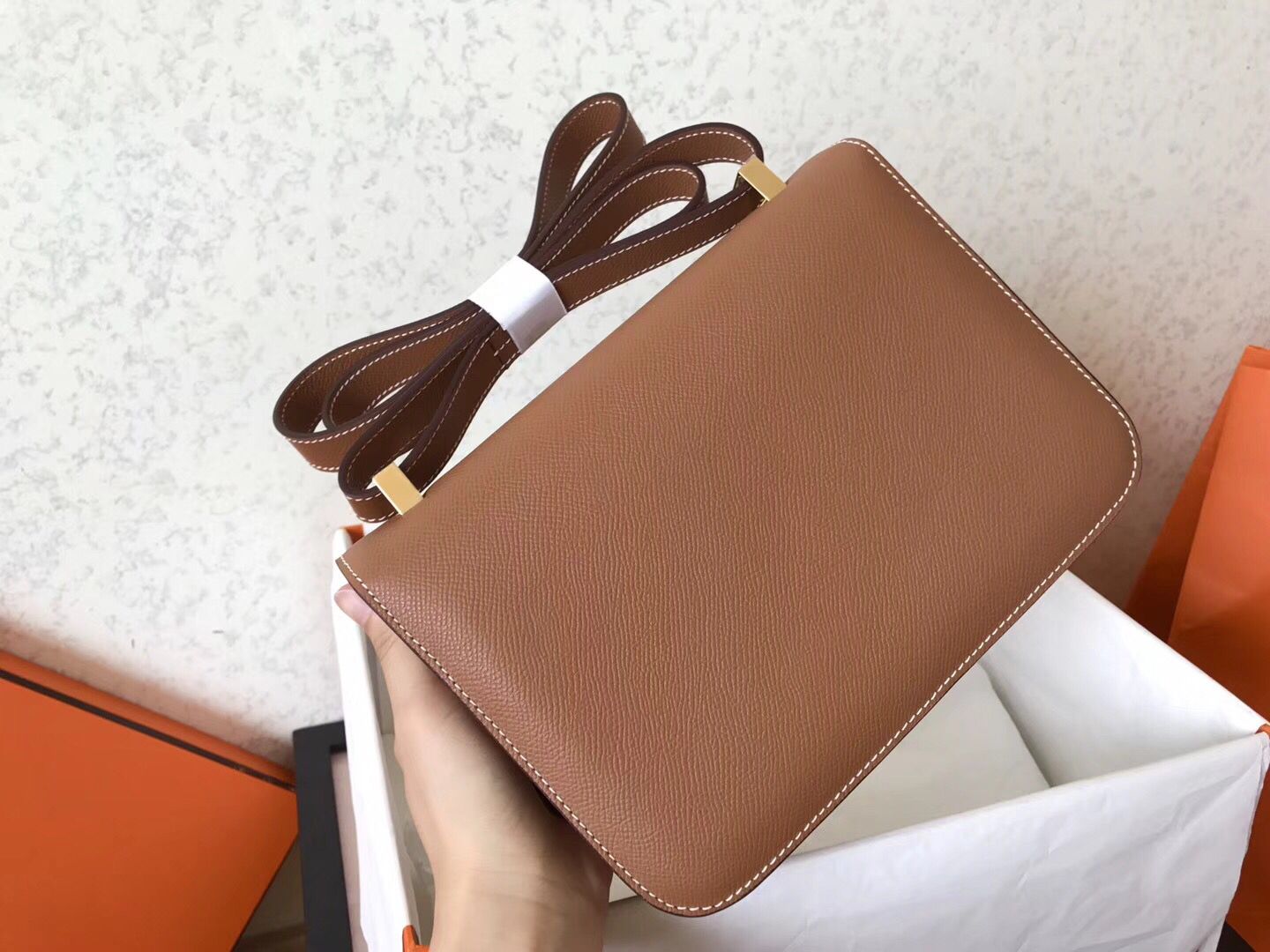 Hermes Constance 24 Handmade Bag In Gold Epsom Leather - Image 7