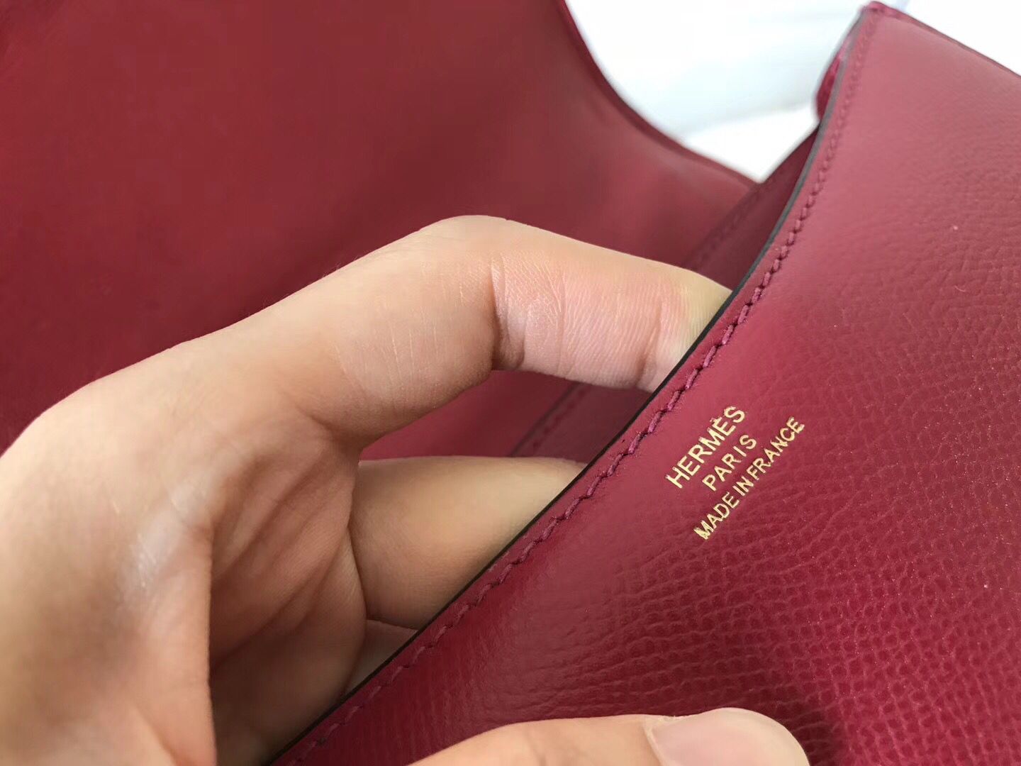 Hermes Constance 24 Handmade Bag In Ruby Epsom Leather - Image 6