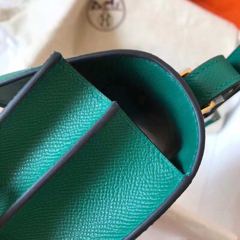 Hermes Constance 24 Handmade Bag In Malachite Epsom Leather - Image 3