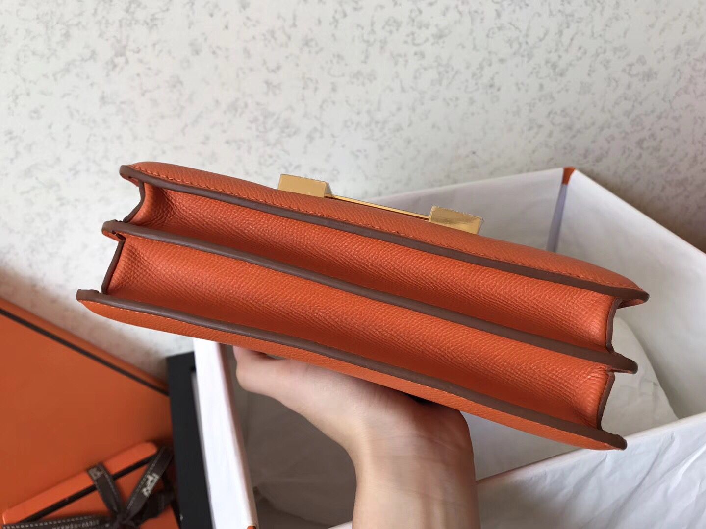 Hermes Constance 24 Handmade Bag In Orange Epsom Leather - Image 5