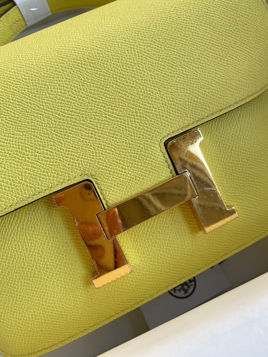 Hermes Constance 24 Handmade Bag In Lime Epsom Calfskin - Image 4