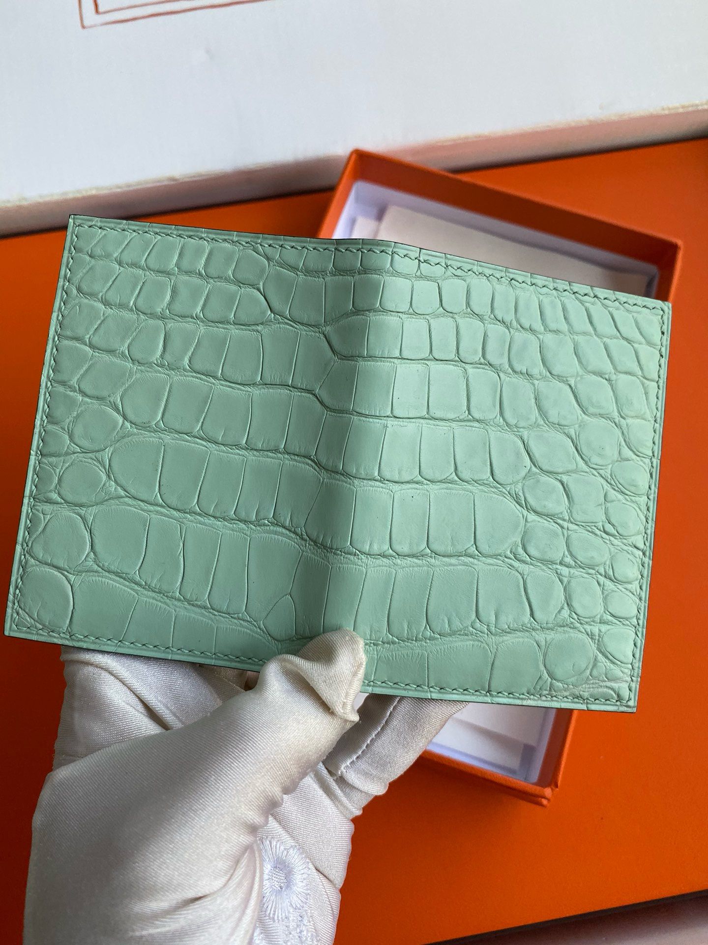 Hermes MC² Euclide Card Holder in Vert D'eau Matte Alligator Leather - Image 7